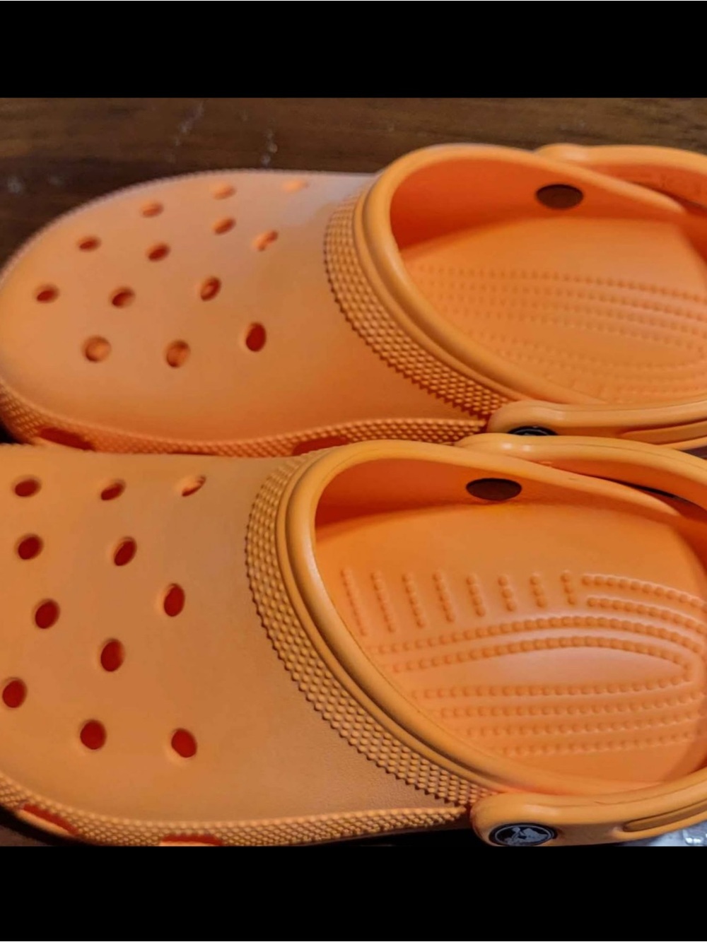 Crocs Classic Clog Orange Women 9/Men 7